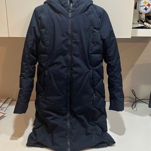 Lululemon Womens Winter Puffer Parka Jacket size 4 Brand new